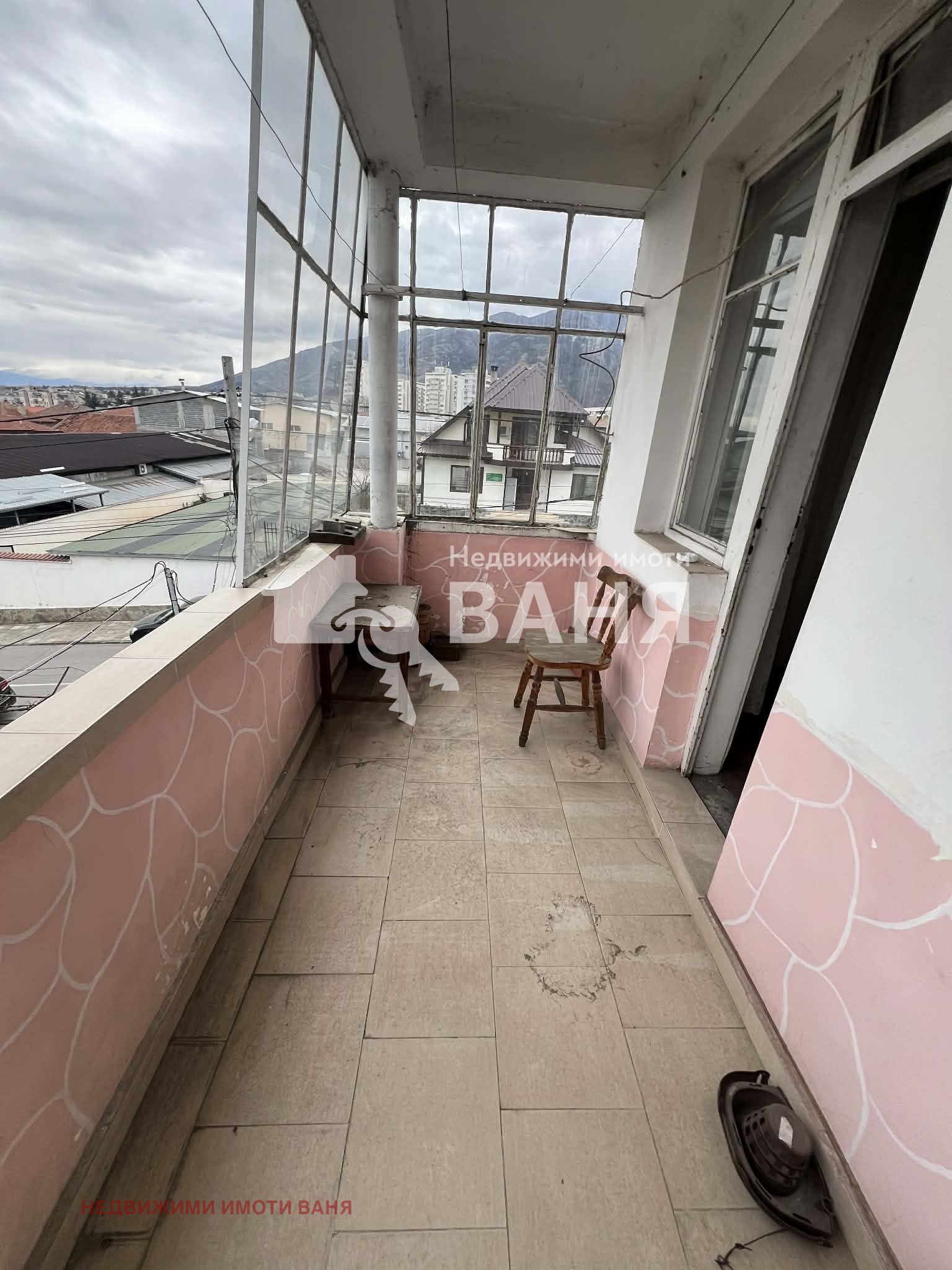 Продава ЕТАЖ ОТ КЪЩА, гр. Карлово, област Пловдив, снимка 13 - Етаж от къща - 53959057