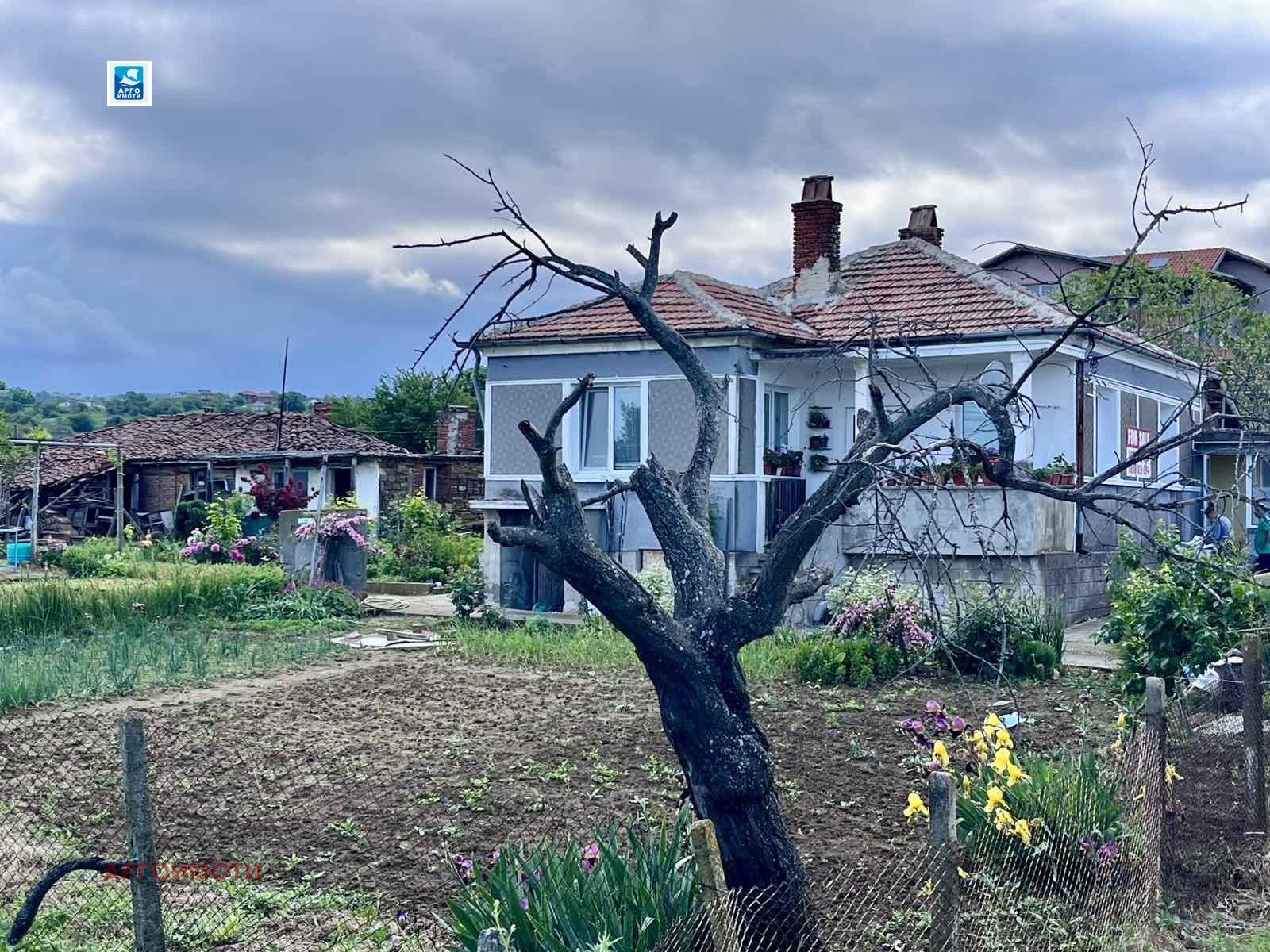 Продава КЪЩА, с. Баня, област Бургас, снимка 3 - Къщи - 54666493