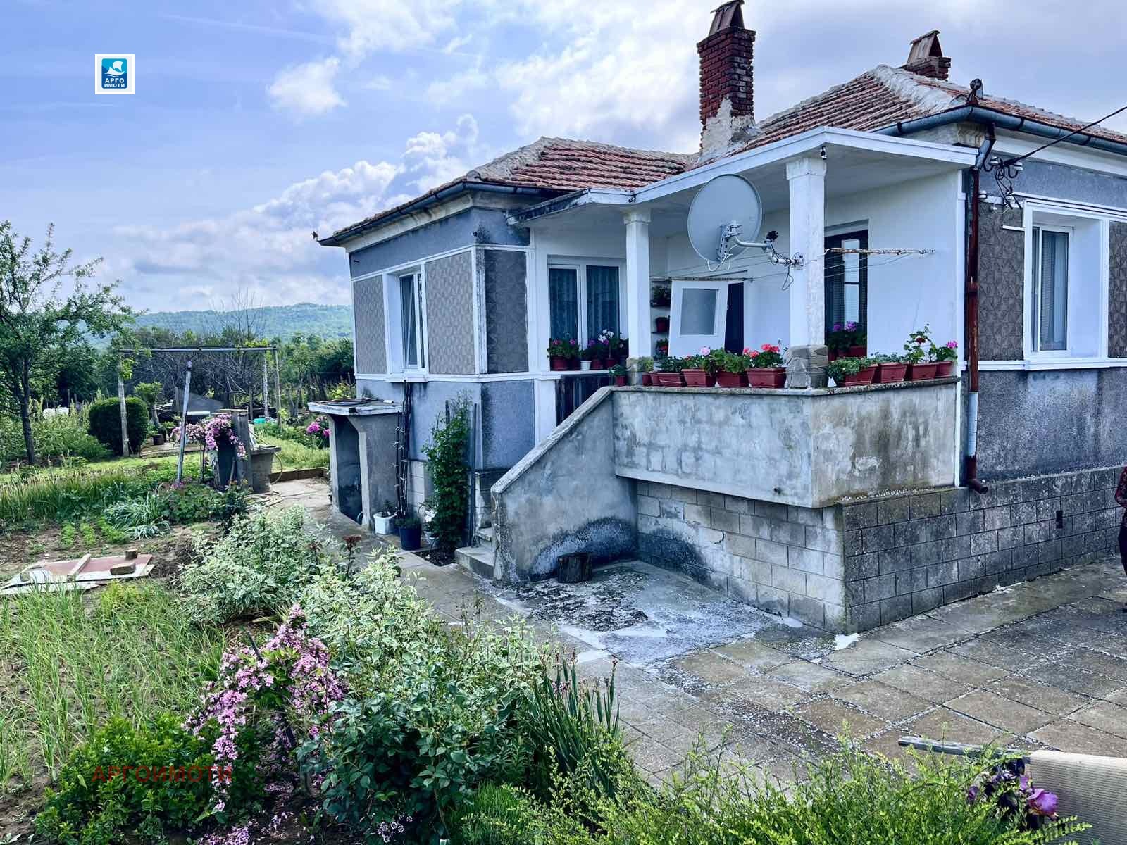 Продава КЪЩА, с. Баня, област Бургас