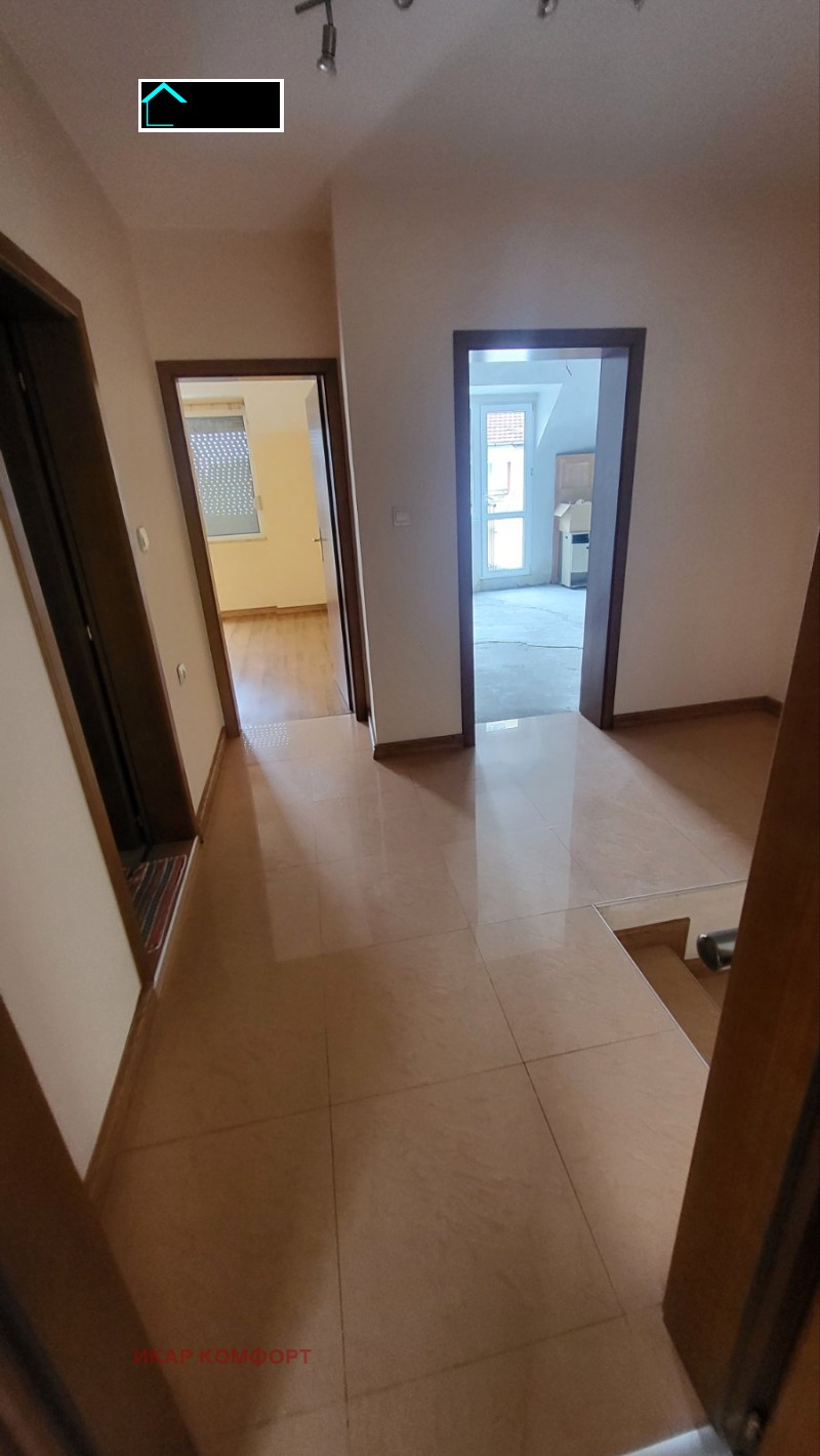 À venda  3 quartos Ruse , Vazrajdane , 172 m² | 94340712 - imagem [5]