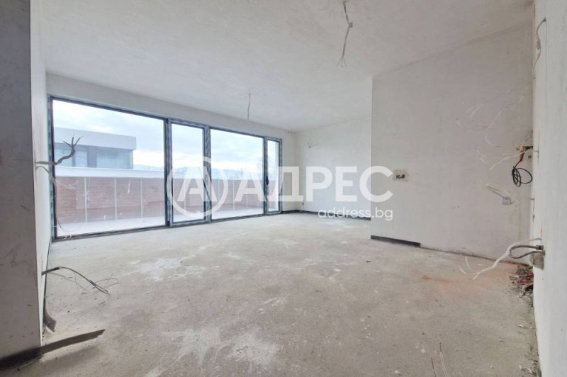 Te koop  3+ slaapkamer Sofia , Gorubljane , 134 m² | 13041381 - afbeelding [2]