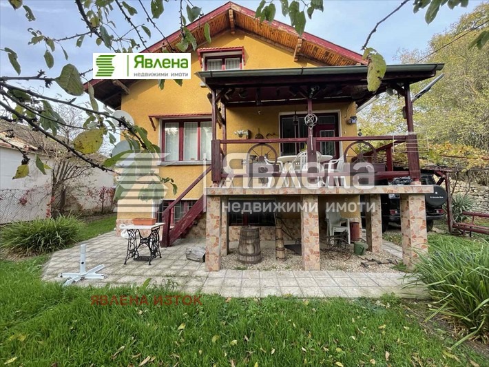 Till salu  Hus region Sofia , Bezden , 98 kvm | 62342386