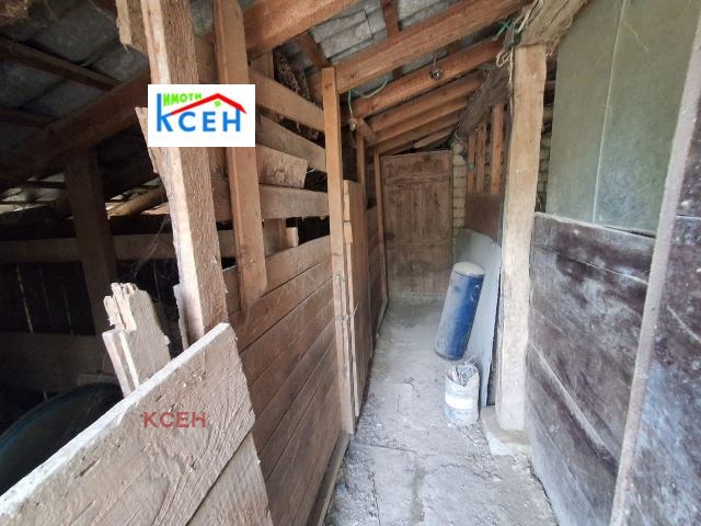 Продава КЪЩА, с. Певец, област Търговище, снимка 13 - Къщи - 54701200