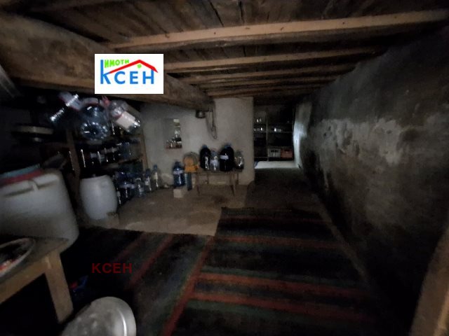 Продава КЪЩА, с. Певец, област Търговище, снимка 9 - Къщи - 54701200