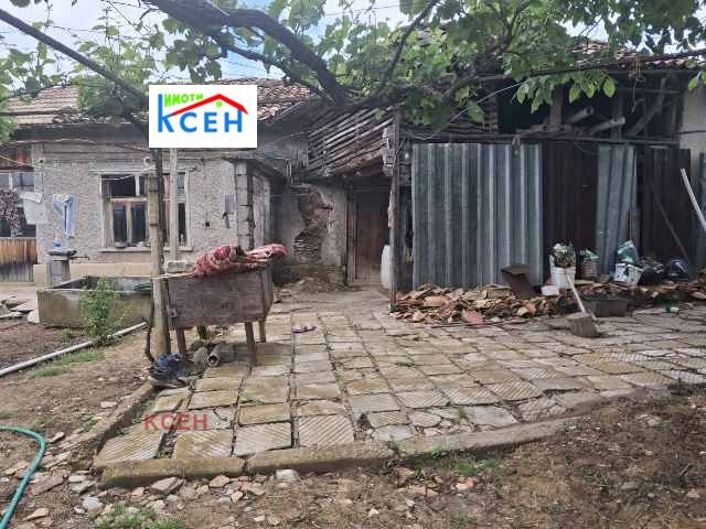 Продава КЪЩА, с. Певец, област Търговище, снимка 11 - Къщи - 54701200