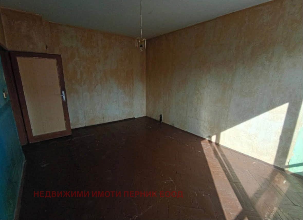 Продава 2-СТАЕН, гр. Перник, Димова махала, снимка 3 - Апартаменти - 55704109