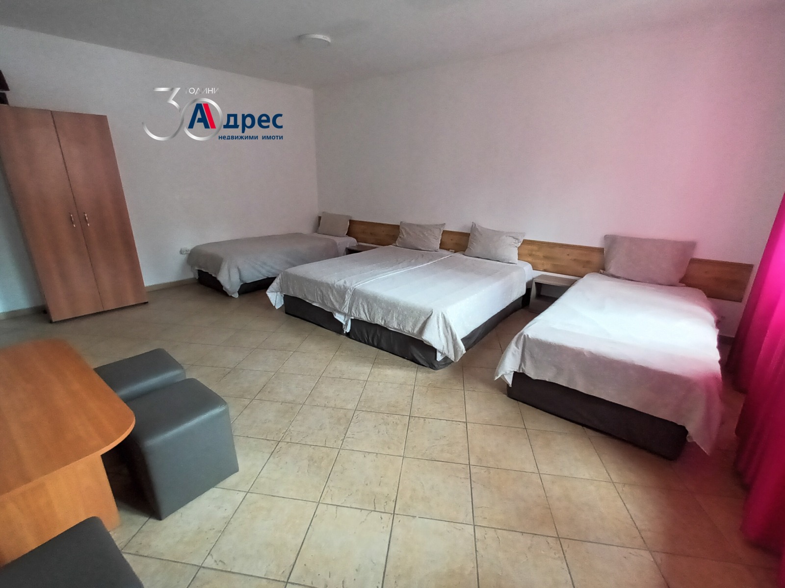 Продава КЪЩА, гр. Шумен, Център, снимка 2 - Къщи - 40678804