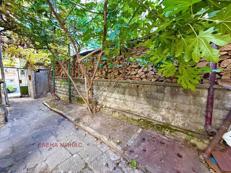 Продава ЕТАЖ ОТ КЪЩА в град Шумен, Център - 60 кв.м / 82 000 € » 160 378.06 лв., ЕЛЕНА МИНАС