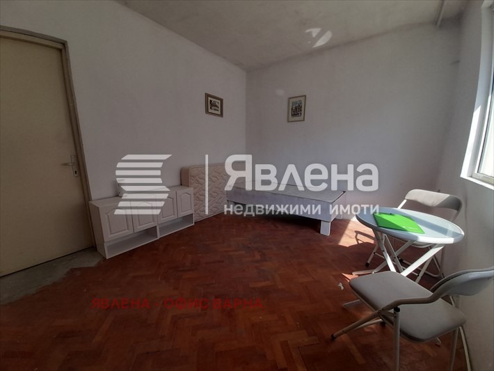 Продава 3-СТАЕН, гр. Варна, Колхозен пазар, снимка 1 - Aпартаменти - 48594789