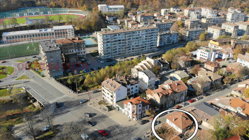 Продава КЪЩА, гр. Габрово, Център, снимка 2 - Къщи - 52785130