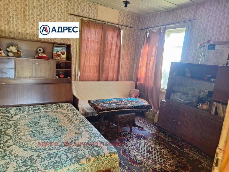 Продава КЪЩА, с. Каменец, област Плевен, снимка 5 - Къщи - 52600419