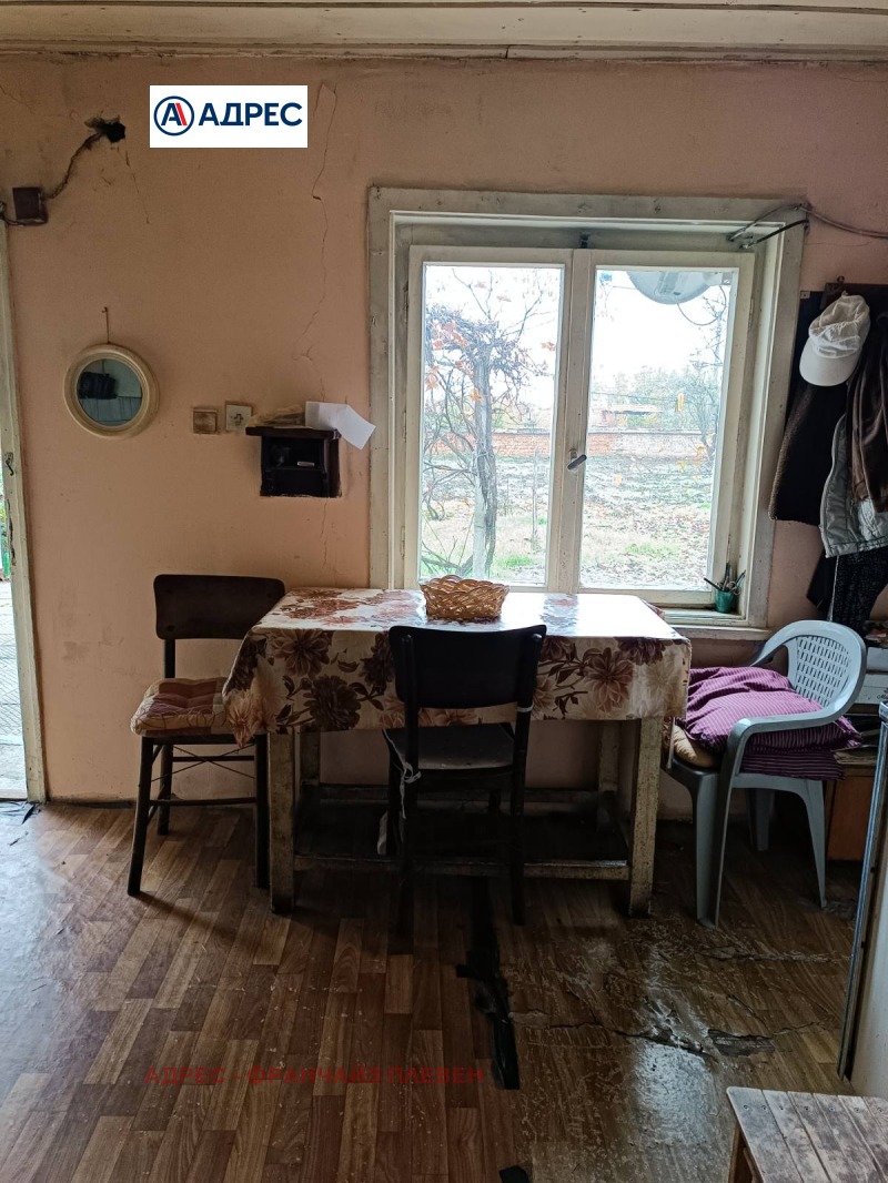 Продава КЪЩА, с. Каменец, област Плевен, снимка 4 - Къщи - 52600419