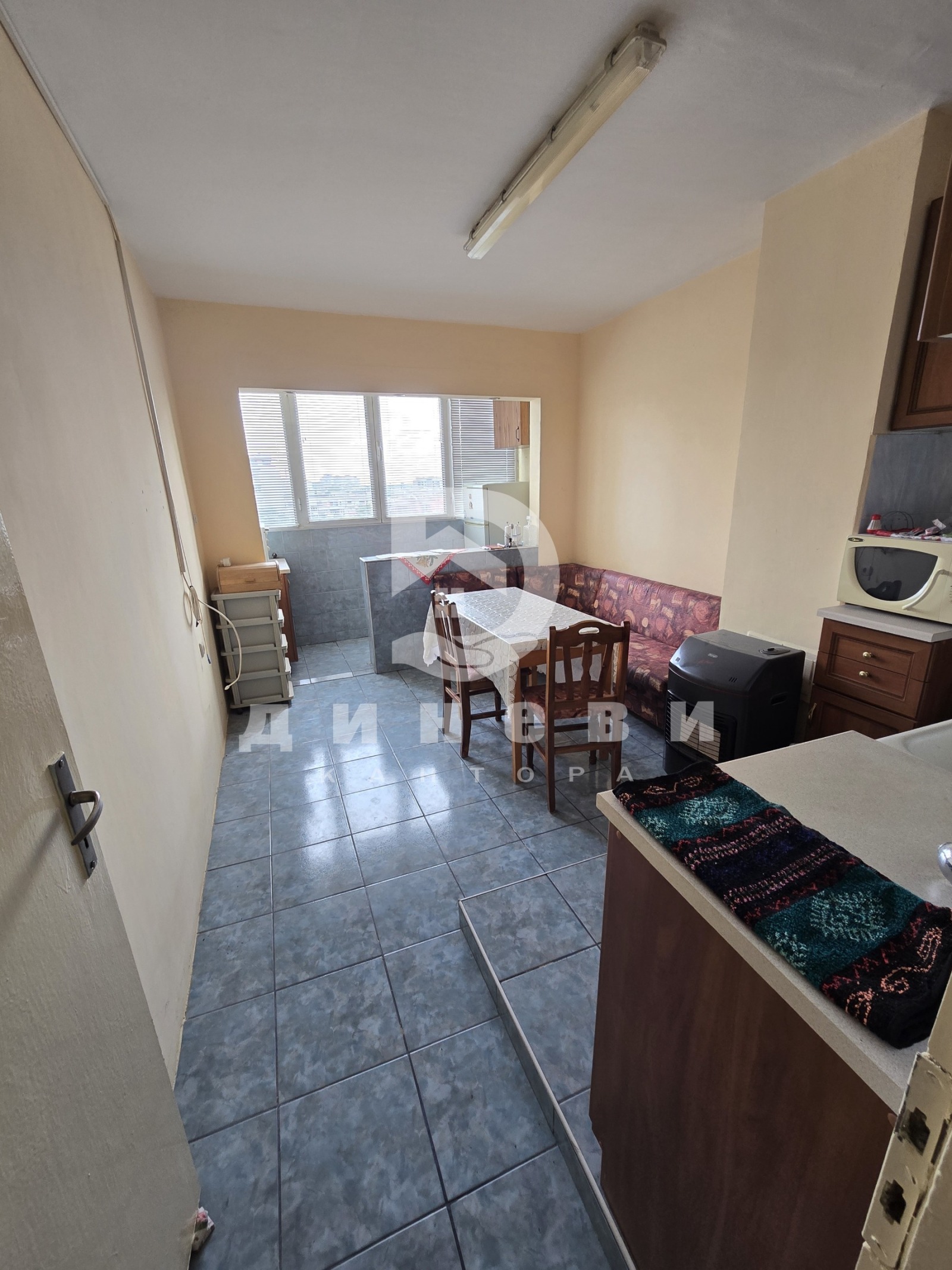 Продава  3-стаен град Стара Загора , Център , 58 кв.м | 49166668