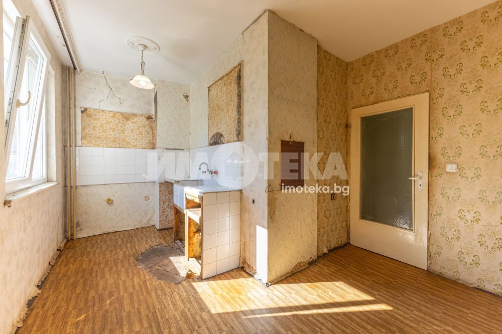 Продава 3-СТАЕН, гр. Варна, Левски 1, снимка 7 - Апартаменти - 54738769