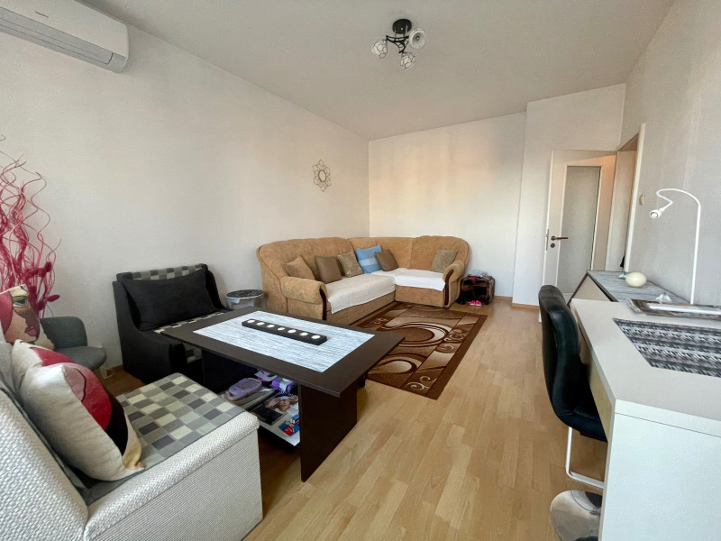 Продава 2-СТАЕН, гр. София, Люлин 8, снимка 2 - Апартаменти - 52686874