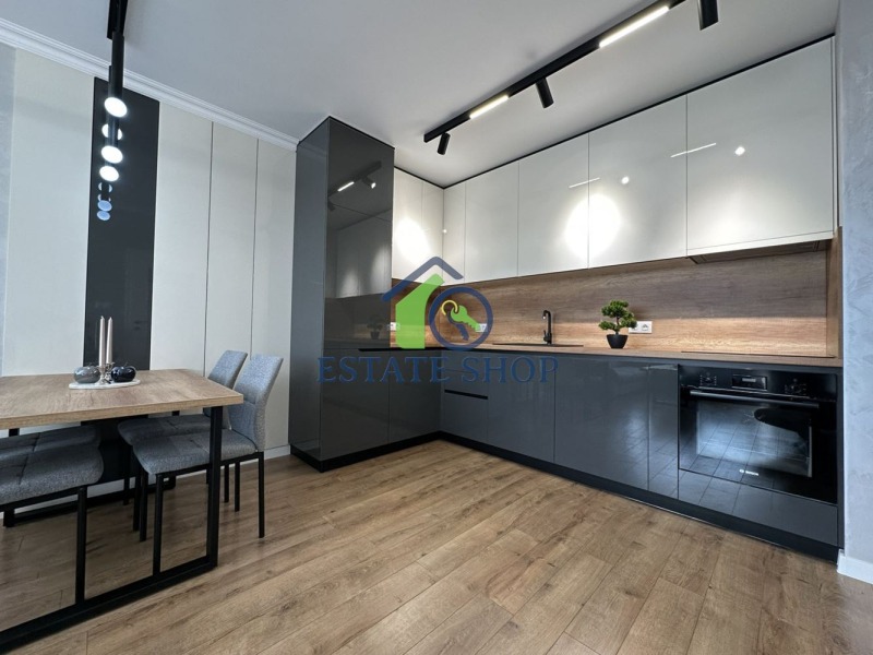 Продава 3-СТАЕН, гр. Пловдив, Съдийски