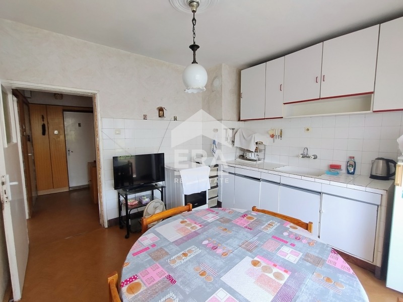 Продава 3-СТАЕН, гр. Кърджали, Възрожденци, снимка 2 - Апартаменти - 55894773