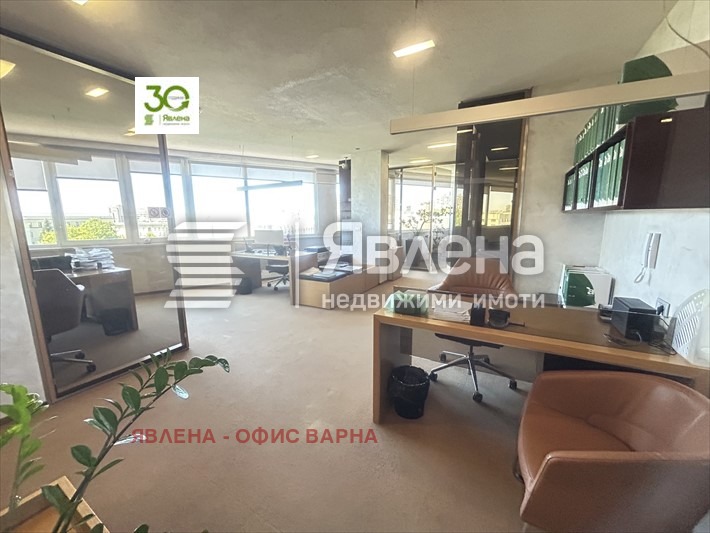 Продава ОФИС, гр. Варна, Спортна зала