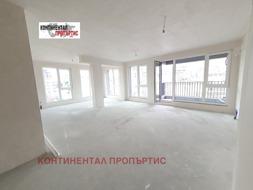 Продава 4-СТАЕН, гр. София, Център, снимка 2 - Апартаменти - 34205513