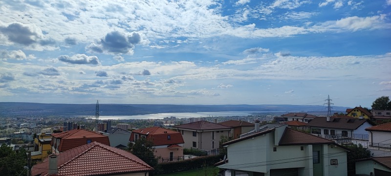Продава 3-СТАЕН в град Варна, м-т Пчелина - 110 кв.м / 149 000 € » 291 418.67 лв., ХОЛДИНГ ГРУП