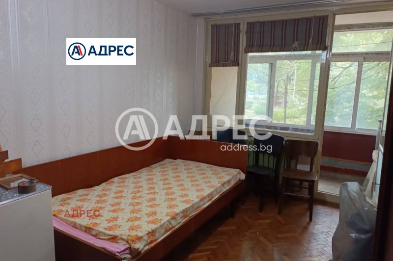 Продава  3-стаен град Разград , Васил Левски , 88 кв.м | 24930864 - изображение [2]