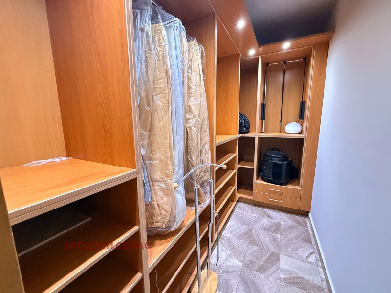 Na sprzedaż  3+ sypialni Sofia , Lozenec , 350 mkw | 82374198 - obraz [16]