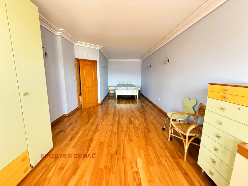 Na sprzedaż  3+ sypialni Sofia , Lozenec , 350 mkw | 82374198 - obraz [13]