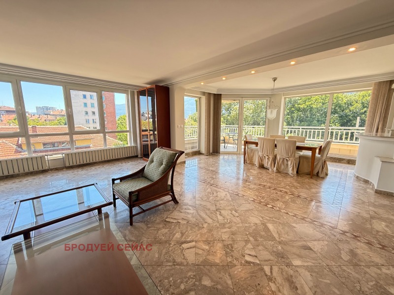 Na sprzedaż  3+ sypialni Sofia , Lozenec , 350 mkw | 82374198 - obraz [5]