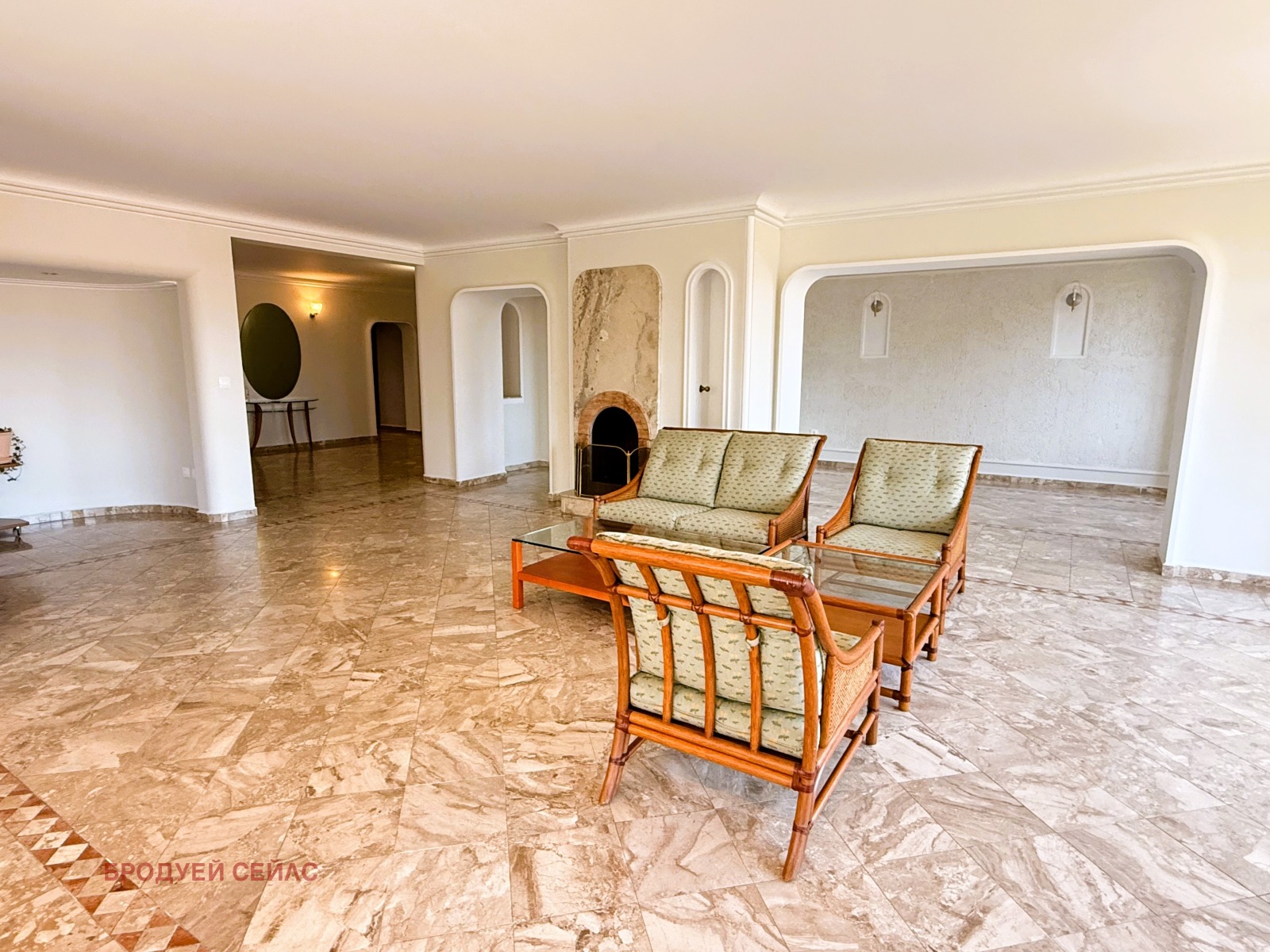 Продава МНОГОСТАЕН, гр. София, Лозенец, снимка 2 - Апартаменти - 50951877