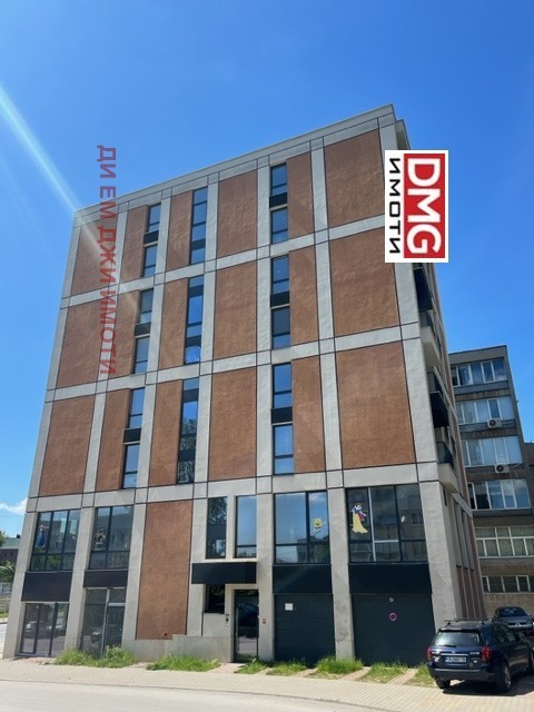 À venda  Escritório Sofia , Slatina , 31 m² | 41388530