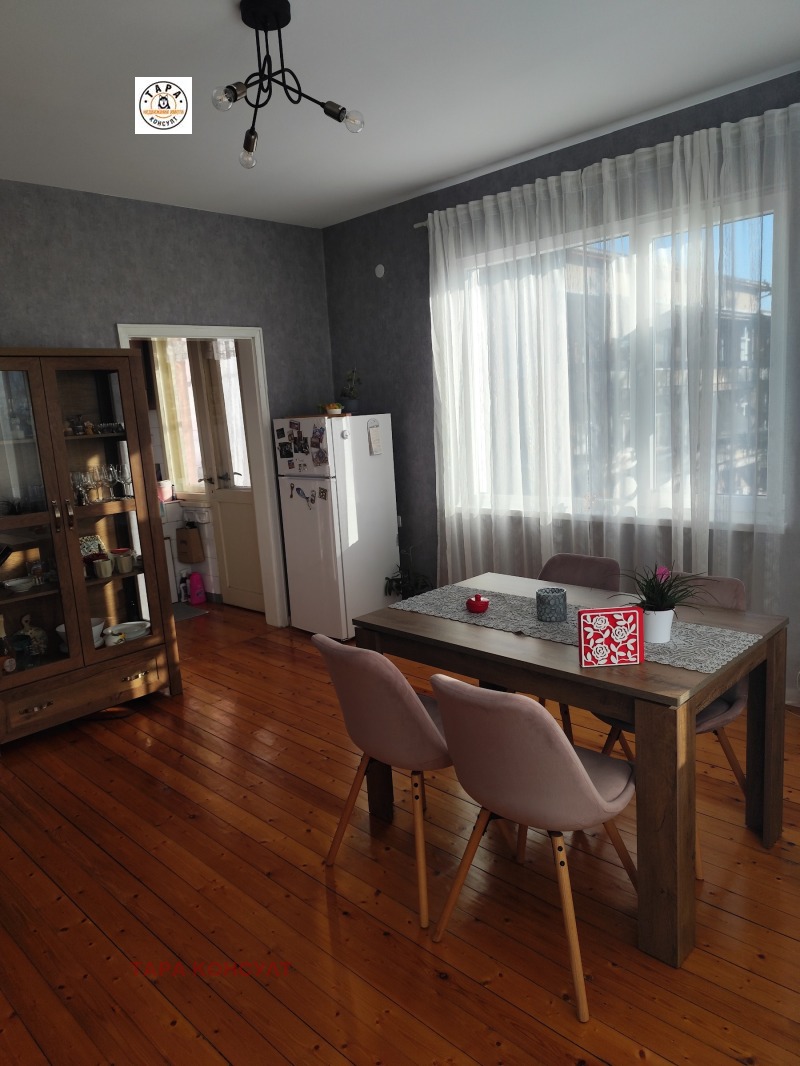 Продава ЕТАЖ ОТ КЪЩА, гр. Горна Оряховица, област Велико Търново, снимка 5 - Етаж от къща - 52410129