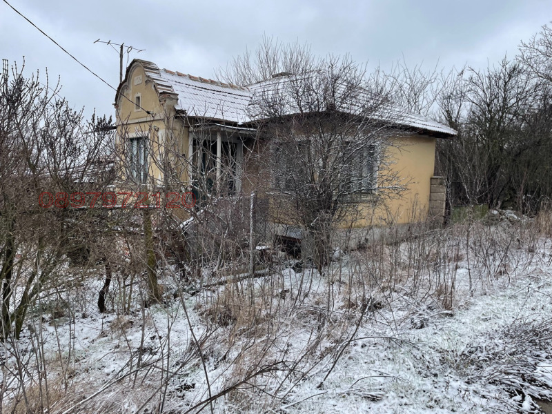 Продава КЪЩА, с. Владимирово, област Добрич, снимка 2 - Къщи - 52786281