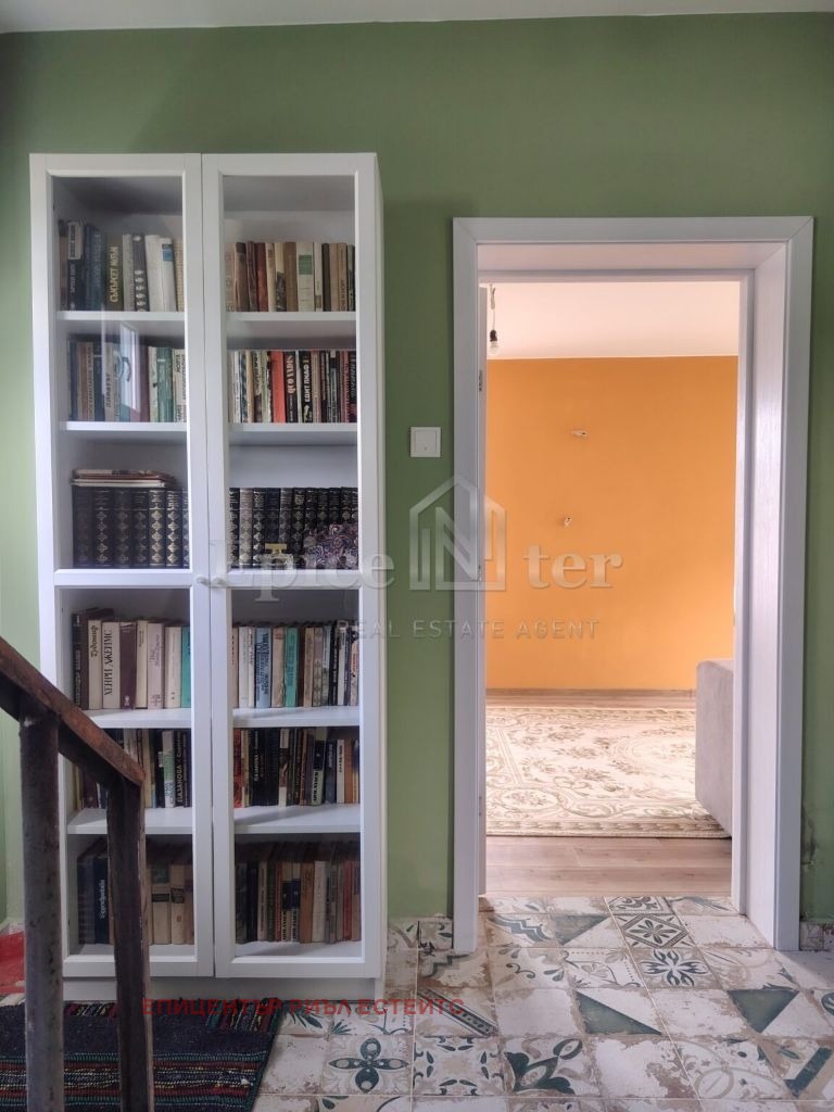 Продава КЪЩА, с. Извор, област Перник, снимка 16 - Къщи - 54602999