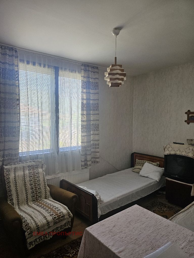 Продава КЪЩА, с. Бабица, област Перник, снимка 8 - Къщи - 55253240