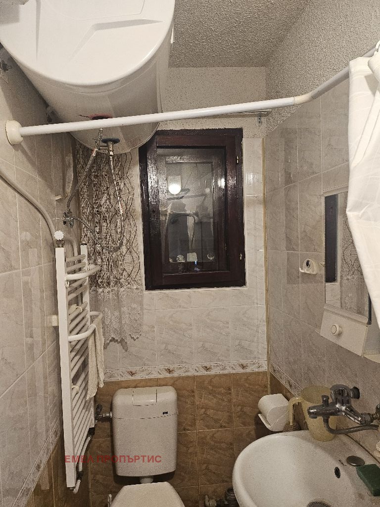 Продава КЪЩА, с. Бабица, област Перник, снимка 12 - Къщи - 55253240