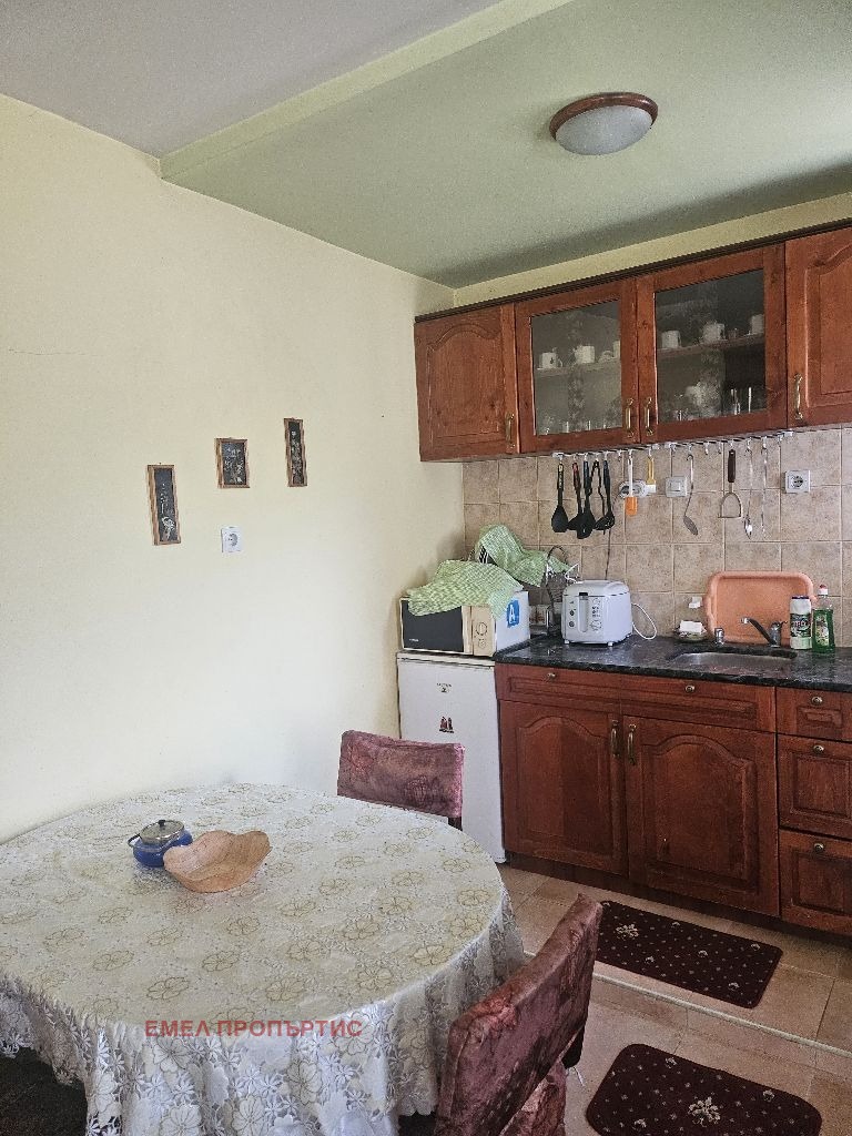 Продава КЪЩА, с. Бабица, област Перник, снимка 16 - Къщи - 55253240