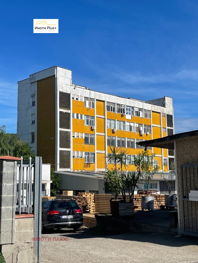 Продава  Пром. помещение, град Шумен, Топхане • 93 500 EUR • ID 80435778 — holmes.bg - [1] 