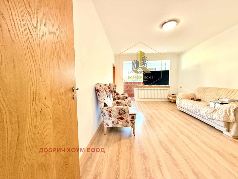 Продава МНОГОСТАЕН, град Добрич, Център • 310000 лв. / 158500.48 € • 31564823 1