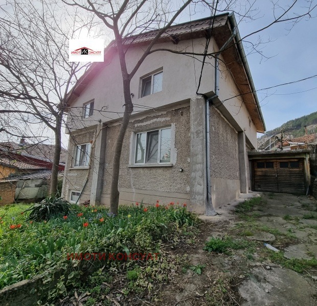 Продава  Къща град Велико Търново , Асенов , 275 кв.м | 72029108