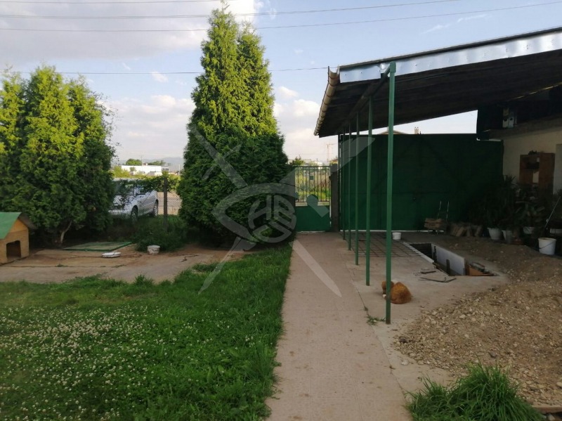 Продава КЪЩА, гр. София, Враждебна, снимка 3 - Къщи - 47607999