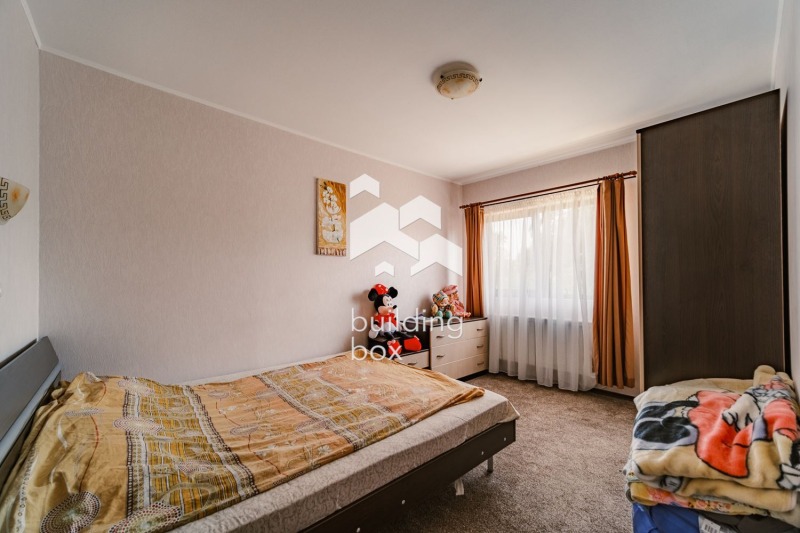 Продава КЪЩА, с. Аврен, област Варна, снимка 10 - Къщи - 48122650