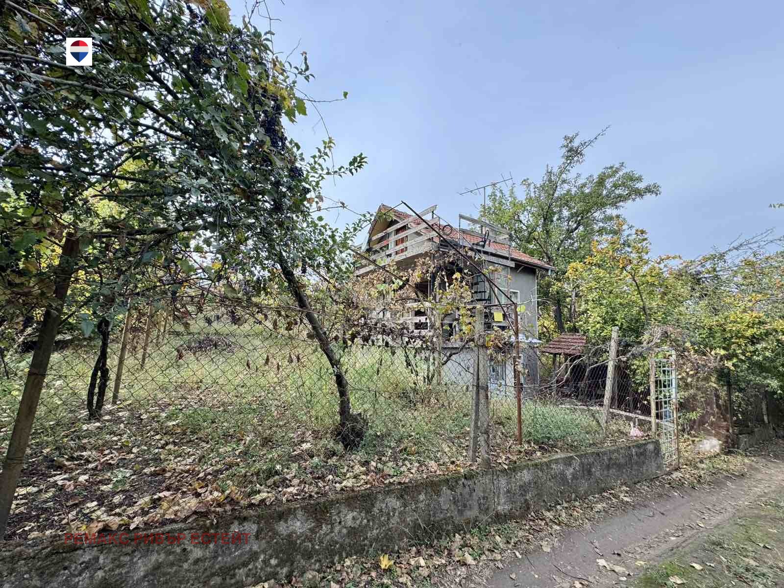 Продава ВИЛА, гр. Русе, Долапите, снимка 16 - Вили - 56589736