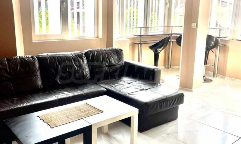 De vânzare  1 dormitor Varna , Sportna zala , 60 mp | 38298221 - imagine [2]
