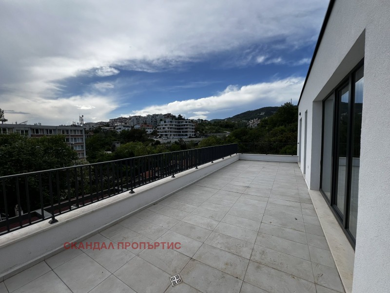 In vendita  1 camera da letto Varna , Briz , 111 mq | 49358090