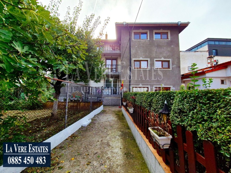 Продава  Етаж от къща град Русе , Център , 214 кв.м | 64597096 - изображение [13]