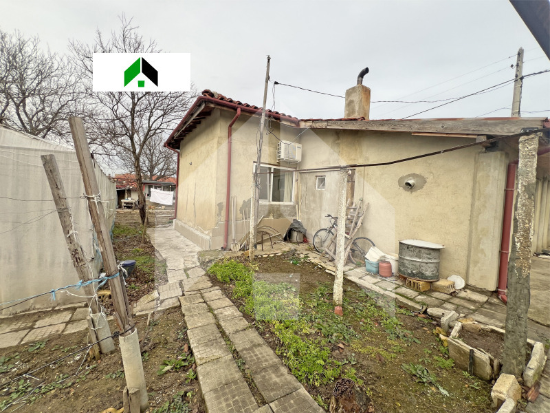 Продава КЪЩА, гр. Нови пазар, област Шумен, снимка 17 - Къщи - 48896093