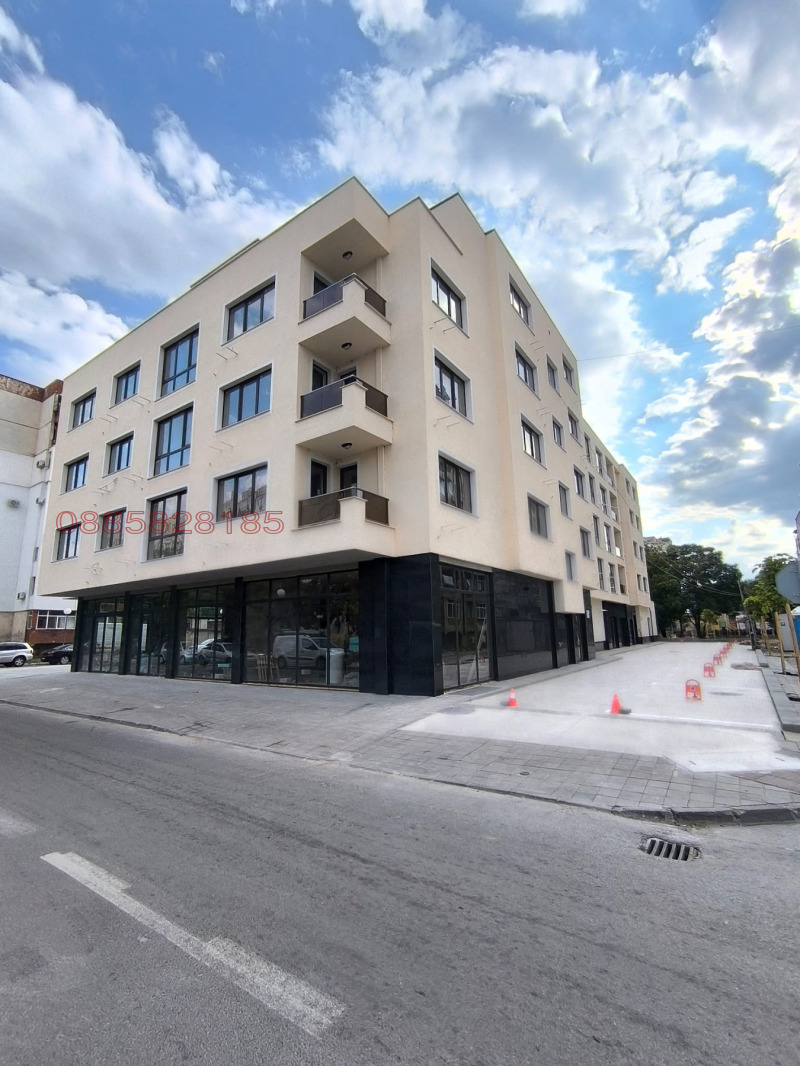 Продава  2-стаен град Пазарджик , Устрем , 63 кв.м | 15277494