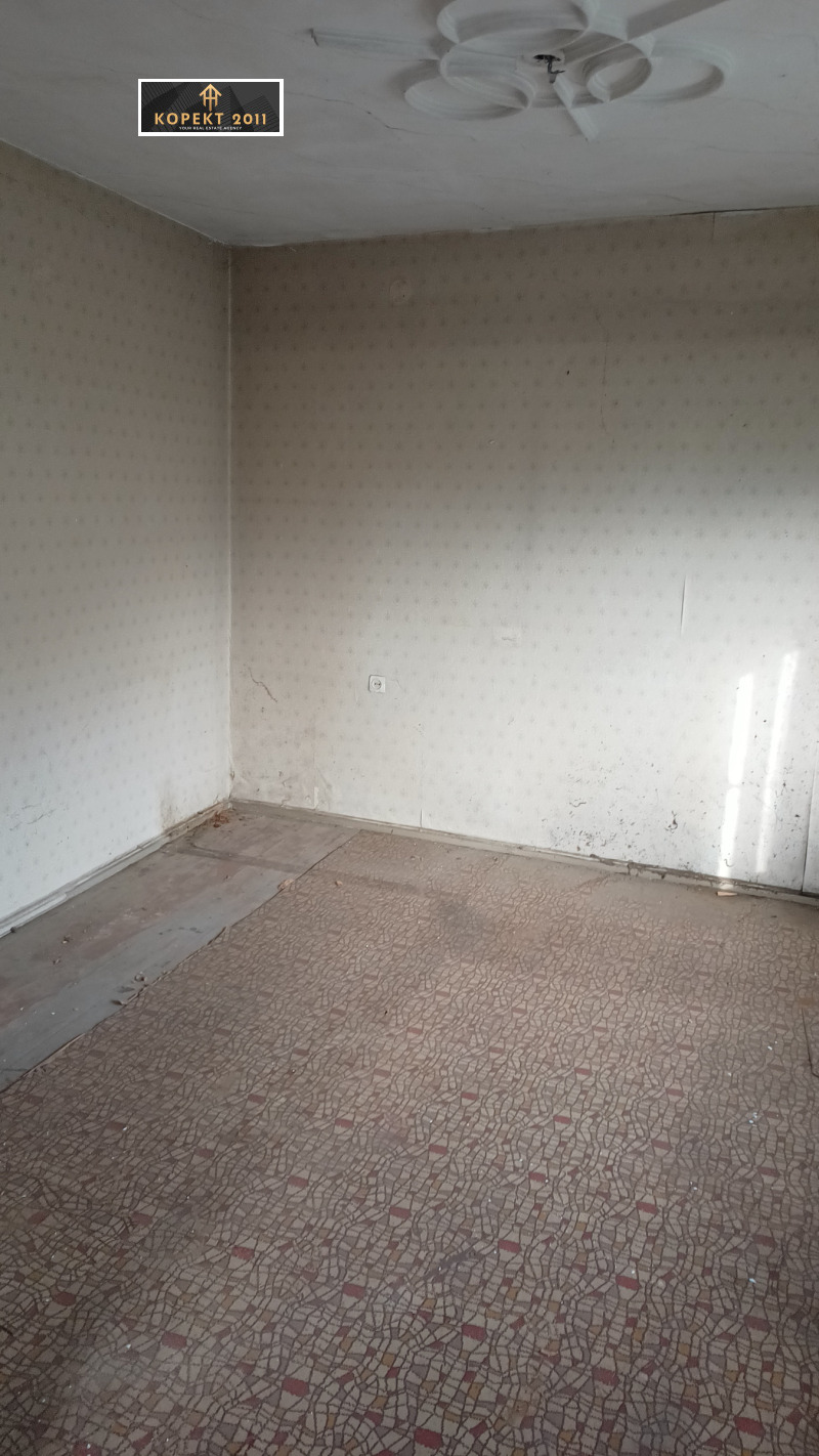 Продава КЪЩА, гр. Русе, Родина 3, снимка 5 - Къщи - 52620869