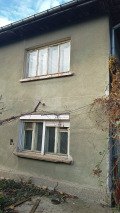 Продава КЪЩА, град Русе, Родина 3 • 82000 € / 160378.06 лв. • 39190486 1
