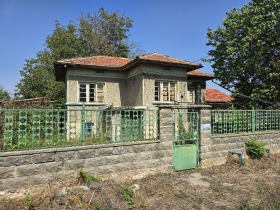 Maison Marten, région Roussé 1